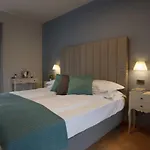 Milano &